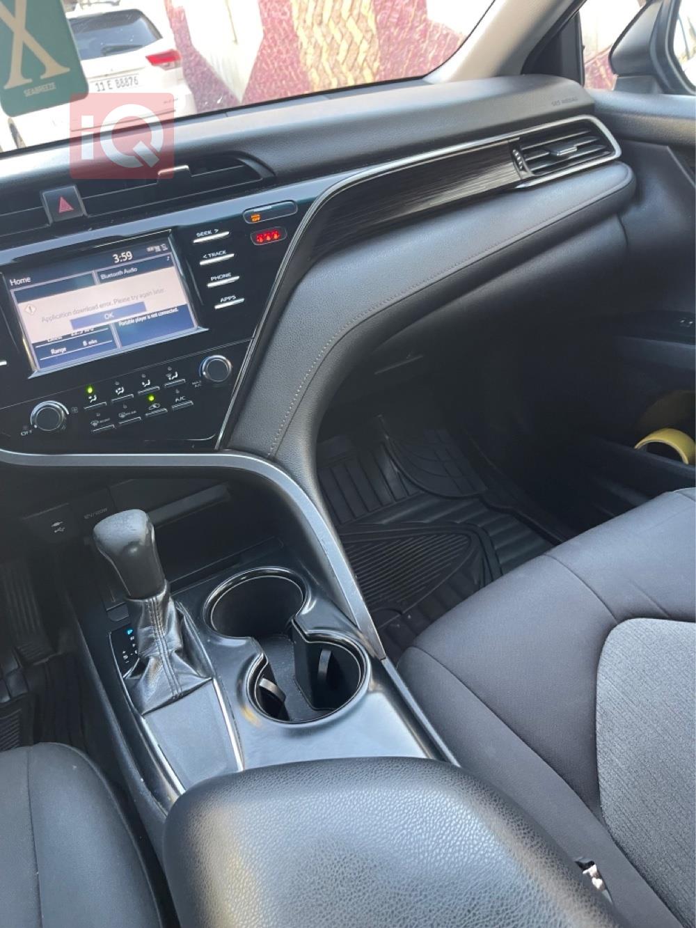 تۆیۆتا کامری